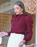 Blusa manga longa princesa com gola alta