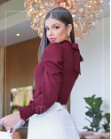 Blusa manga longa princesa com gola alta