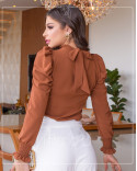 Blusa manga longa princesa com gola alta
