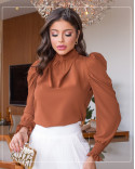 Blusa manga longa princesa com gola alta