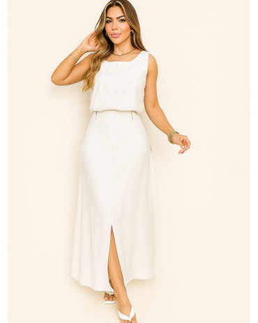 Conjunto longo de linho, composto por saia com fenda e blusa com detalhes nas alças