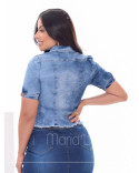 Jaquetinha Jeans Feminina com Curta e Barra Desfiada